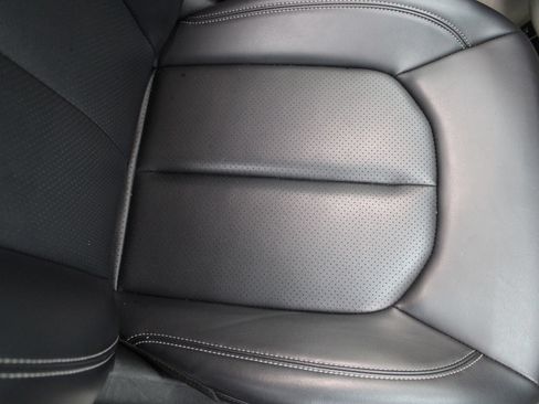Used 2024 Chrysler Pacifica Limited FWD image 29