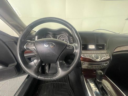 Used 2017 INFINITI Q70 L 3.7 image 15