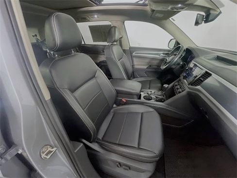 Used 2021 Volkswagen Atlas SEL R-Line image 31