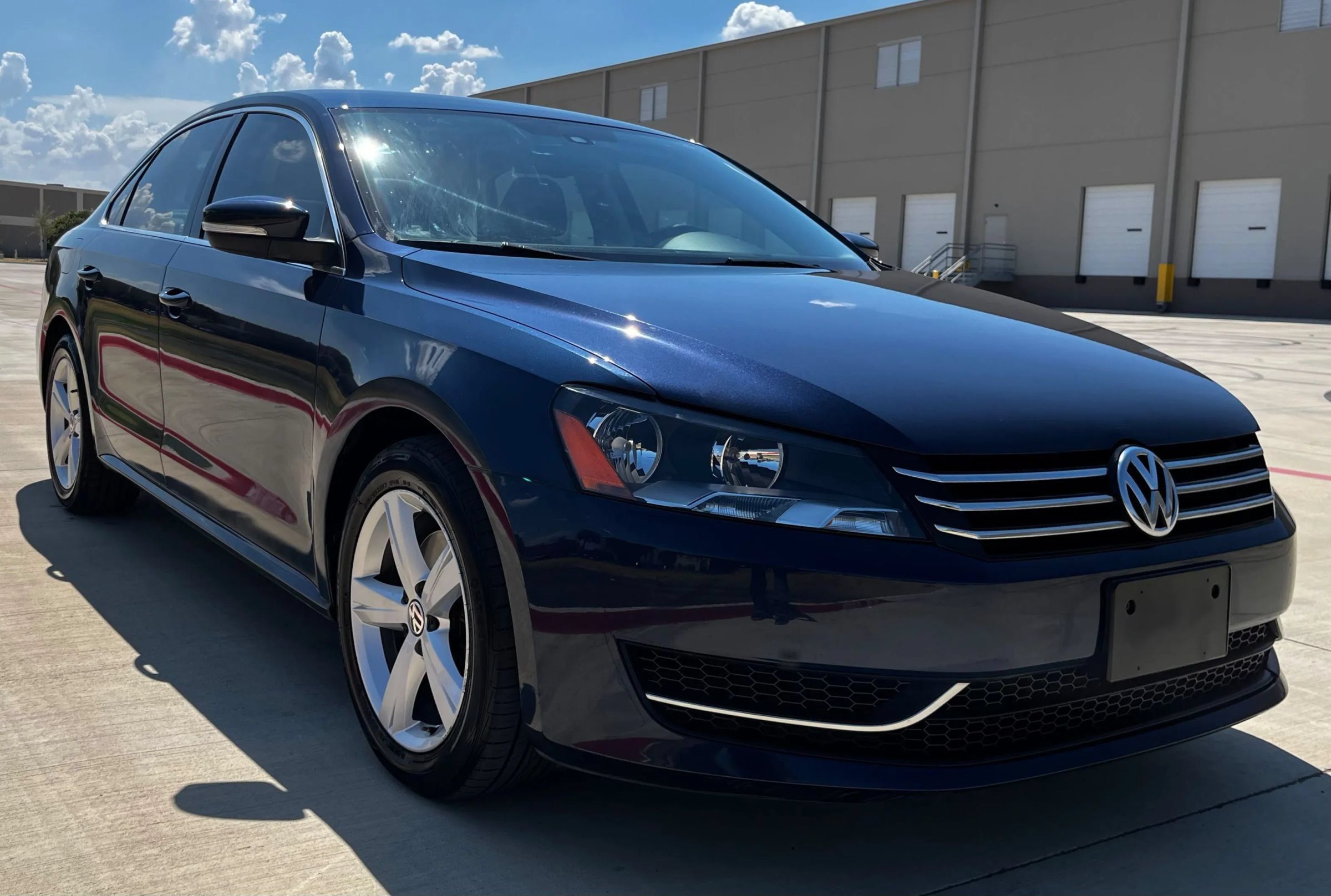 Used 2013 Volkswagen Passat 2.5 SE FWD image 4
