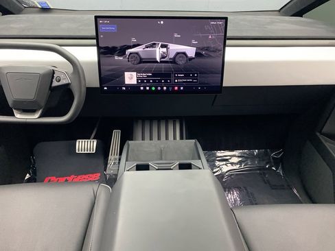 Used 2024 Tesla Cybertruck Cyberbeast AWD/4WD image 22