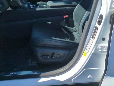 Used 2024 Lexus RX 500h F Sport w/ Convenience Package image 12