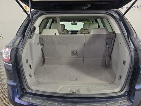 Used 2017 Chevrolet Traverse LT image 40