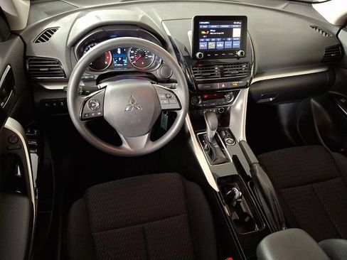 Used 2023 Mitsubishi Eclipse Cross LE AWD/4WD image 2