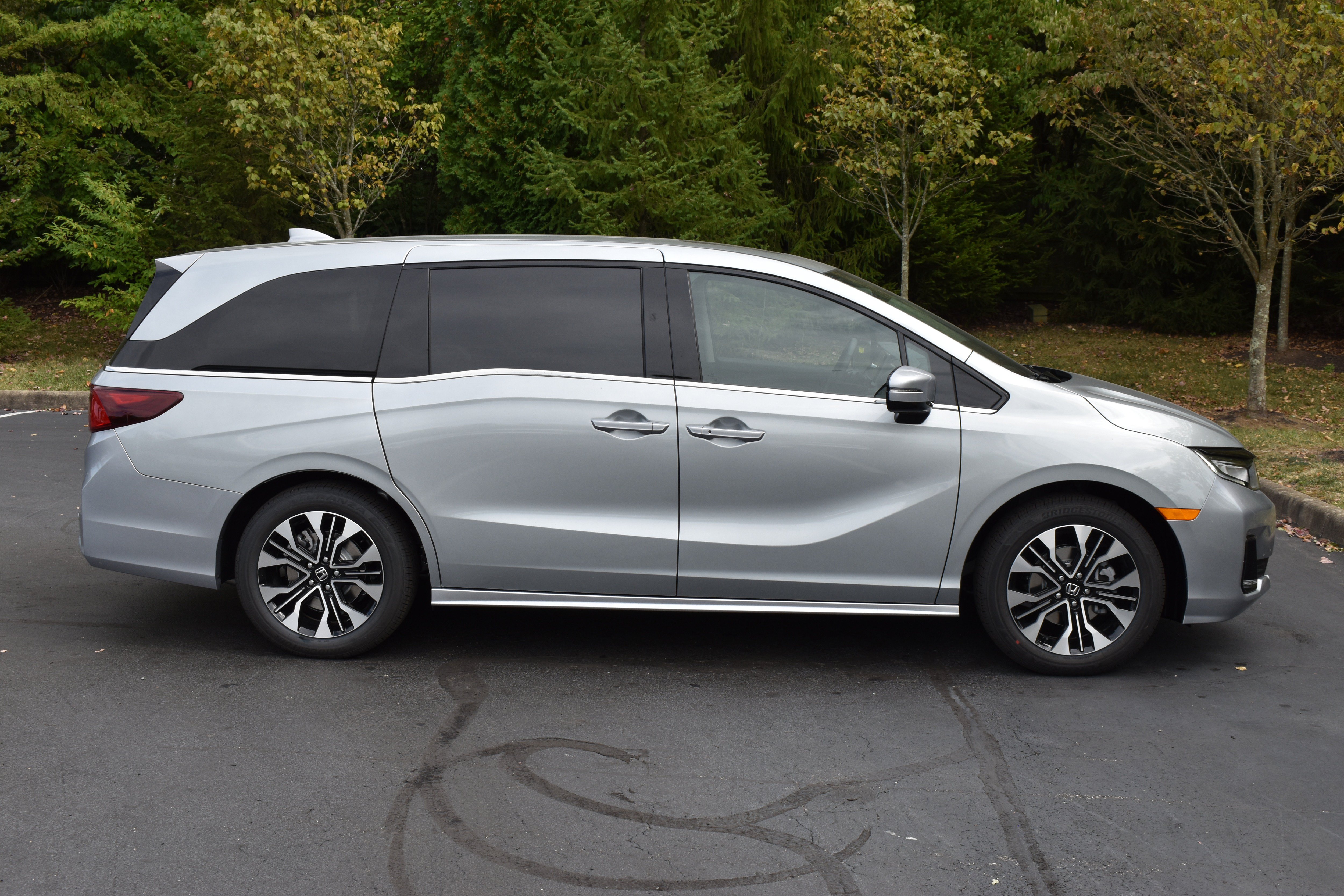 New 2027 Honda Odyssey Elite image 9