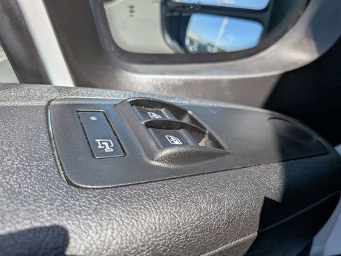 Used 2025 RAM ProMaster 2500 w/ U-Haul Equipment Group FWD image 13