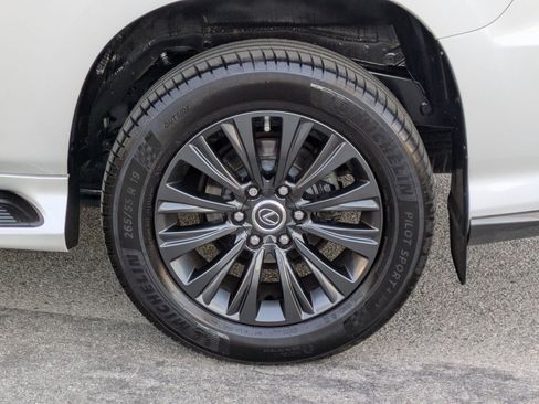 Used 2020 Lexus GX 460 Premium image 9