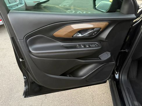 Used 2018 GMC Terrain SLE FWD image 11