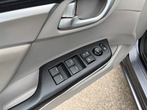 Used 2014 Honda Civic EX-L image 17