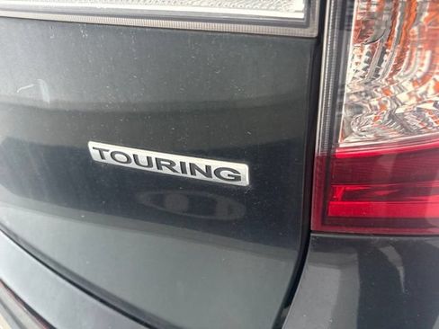 Used 2019 Honda Pilot Touring image 6