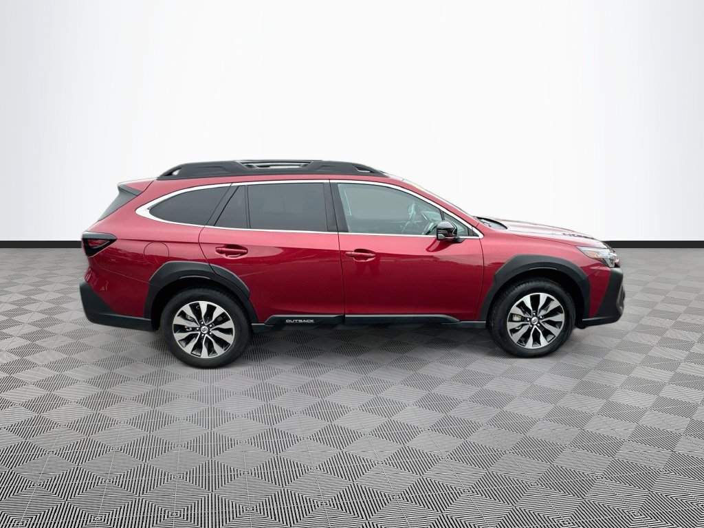 Certified 2025 Subaru Outback Limited w/ Tech Package 3 AWD/4WD image 31