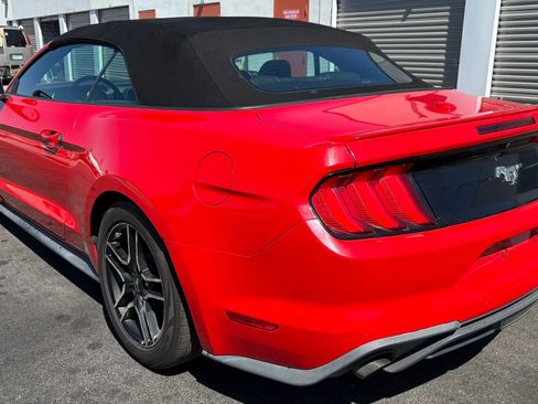 Used 2018 Ford Mustang Premium RWD image 3