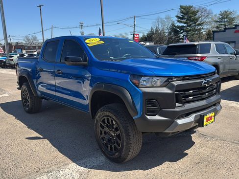 Used 2023 Chevrolet Colorado Trail Boss w/ Advanced Trailering Package image 4