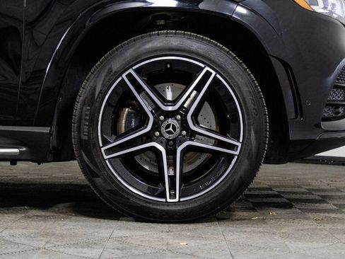 Used 2022 Mercedes-Benz GLS 450 4MATIC image 42