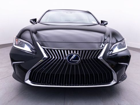 Used 2020 Lexus ES 300h w/ Premium Package FWD image 15