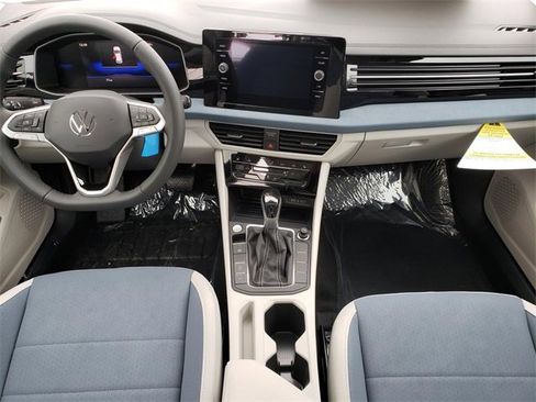 New 2026 Volkswagen Jetta SE image 9