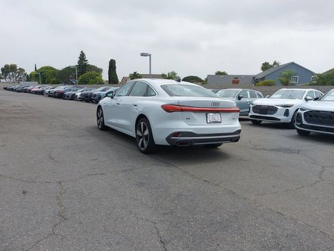 Used 2025 Audi A5 2.0T Premium Plus w/ Premium Plus AWD/4WD image 4