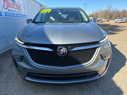 Used 2024 Buick Enclave Essence w/ Experience Buick Package image 5