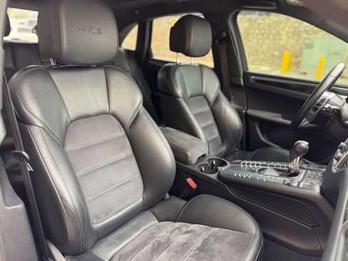 Used 2018 Porsche Macan GTS image 29