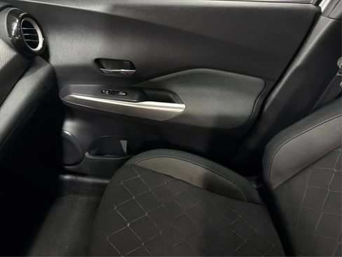 Used 2019 Nissan Kicks SV image 36