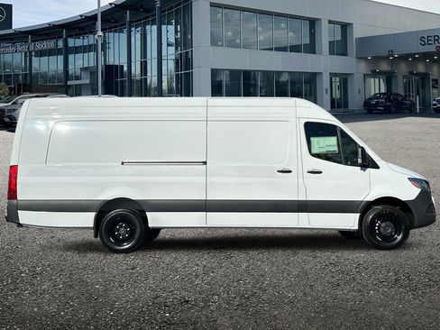 New 2026 Mercedes-Benz Sprinter 3500 image 3