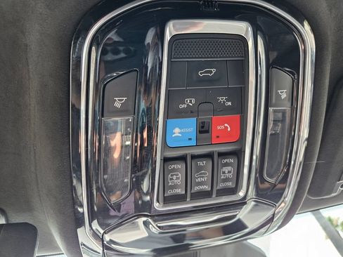 Used 2024 Jeep Grand Cherokee L Summit AWD/4WD image 38