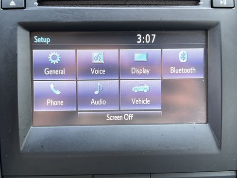 Used 2017 Toyota Camry LE FWD image 12