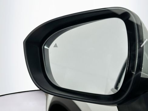 Used 2026 Nissan Rogue SV FWD image 16