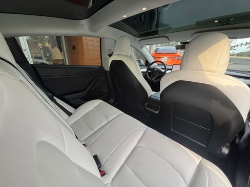 Used 2022 Tesla Model 3 Long Range AWD/4WD image 12