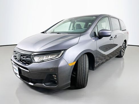 New 2026 Honda Odyssey EX-L image 3