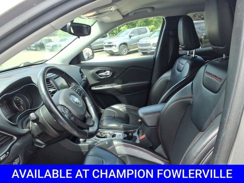 Used 2020 Jeep Cherokee Trailhawk w/ Cold Weather Group AWD/4WD image 13