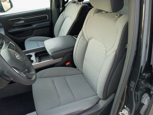 Used 2025 RAM 1500 Big Horn AWD/4WD image 11