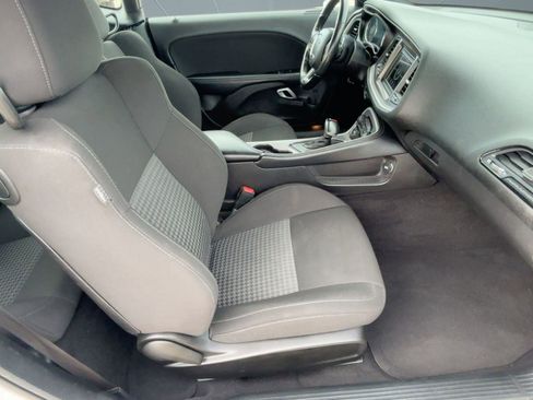 Used 2022 Dodge Challenger GT image 25