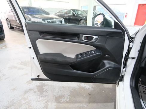 Used 2023 Honda Civic EX image 17