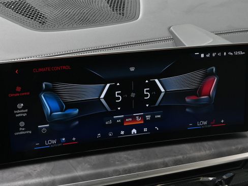 Certified 2025 BMW X7 xDrive40i w/ Executive Package image 21