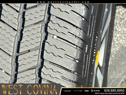 Used 2023 Rivian R1S Adventure AWD/4WD image 21