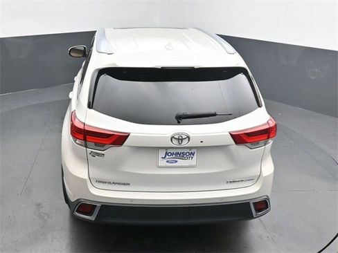 Used 2017 Toyota Highlander Limited image 36
