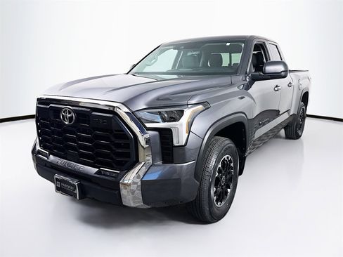 Used 2023 Toyota Tundra SR5 image 3