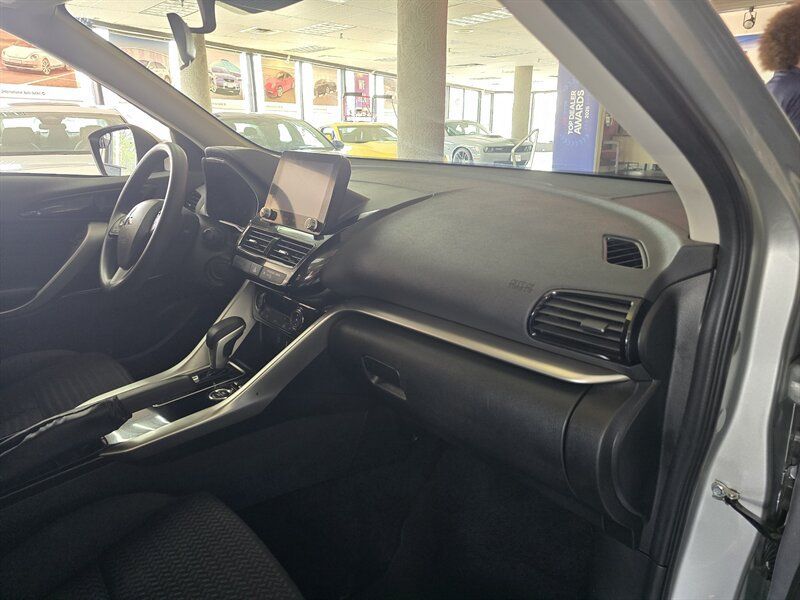 Used 2024 Mitsubishi Eclipse Cross LE AWD/4WD image 13
