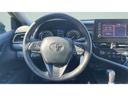 Used 2024 Toyota Camry SE FWD image 13