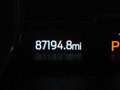 Used 2020 Ford F250 Lariat w/ Lariat Value Package image 26