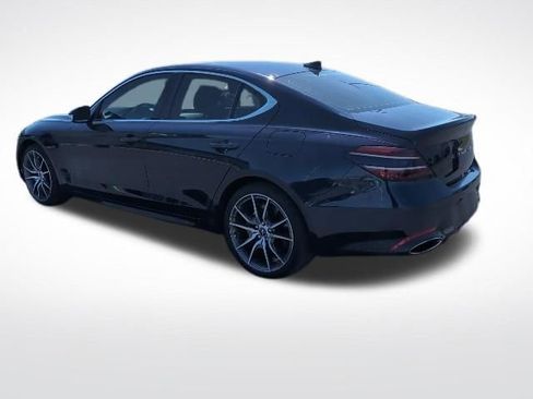 Used 2022 Genesis G70 3.3T image 7