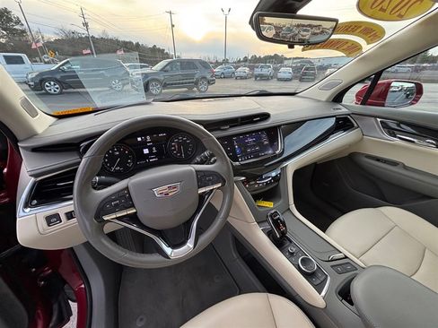 Used 2020 Cadillac XT6 Premium Luxury image 14