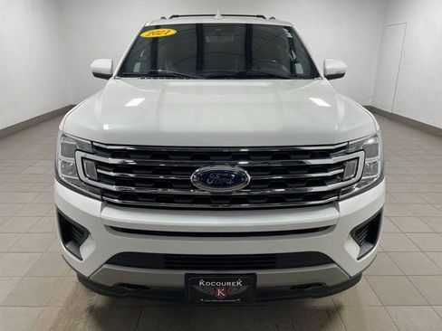 Used 2021 Ford Expedition Max XLT image 2