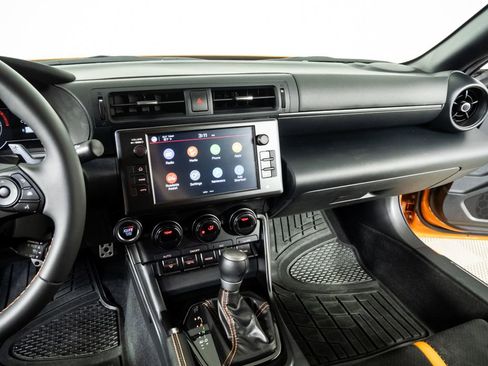 Used 2023 Toyota GR86 10th Anniversary SE image 12