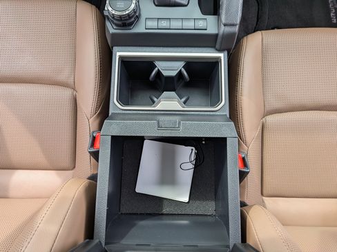 Certified 2025 Toyota 4Runner Limited AWD/4WD image 34