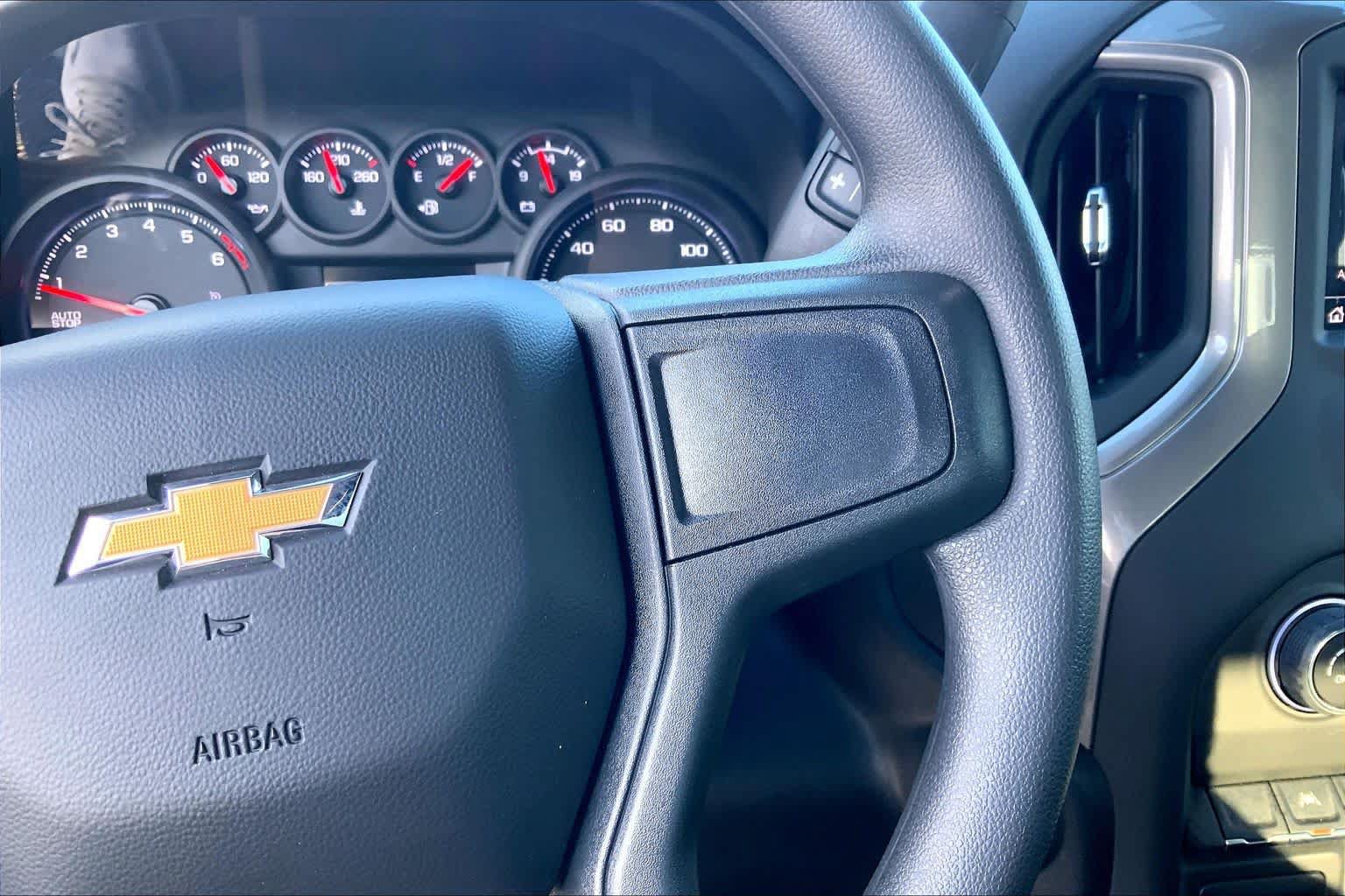 Used 2026 Chevrolet Silverado 1500 Custom w/ Turbomax Blackout Package AWD/4WD image 25