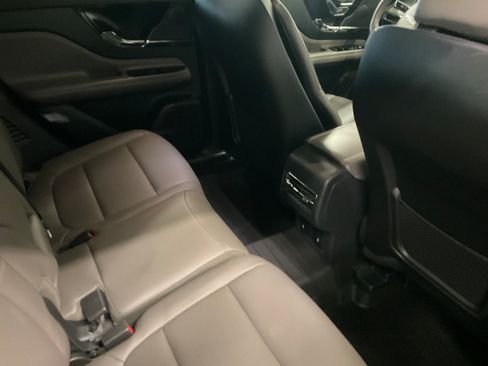 Used 2025 Lincoln Corsair AWD w/ Equipment Group 101A image 27