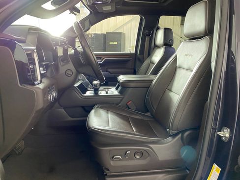 Used 2023 GMC Sierra 1500 Denali w/ Technology Package image 4