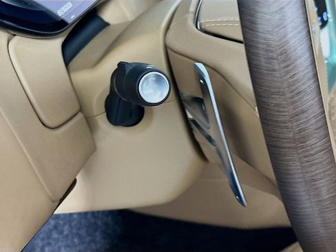 Used 2023 Land Rover Range Rover SE image 11